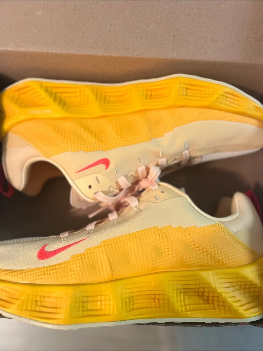 Nike kids unisex Yellow and Beige Chunky Sneakers with Red Accents